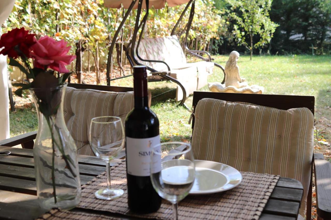 Grape&Wine Guesthouse Егер Екстериор снимка