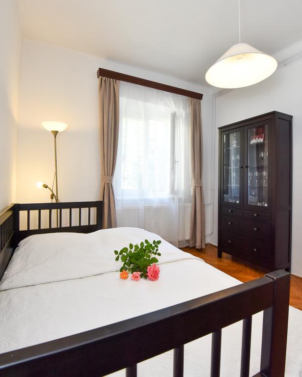 Grape&Wine Guesthouse Егер Екстериор снимка